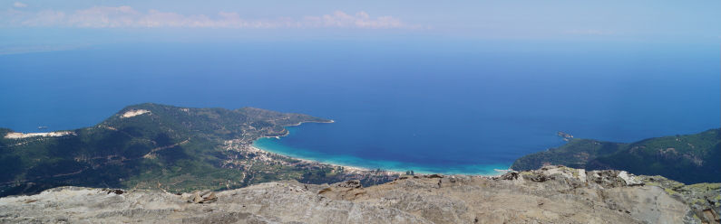 priveliste insulara de pe varful suprem Ipsarion